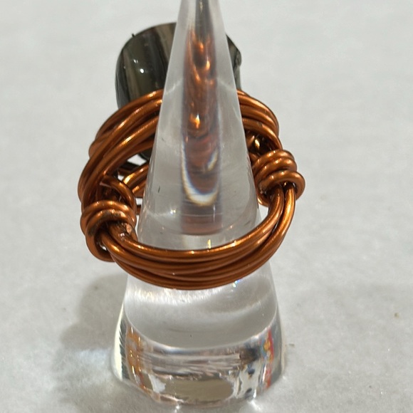 Handmade chunky ceramic gray beaded wire wrapped copper colored ring size 6 1/2 - Picture 4 of 5